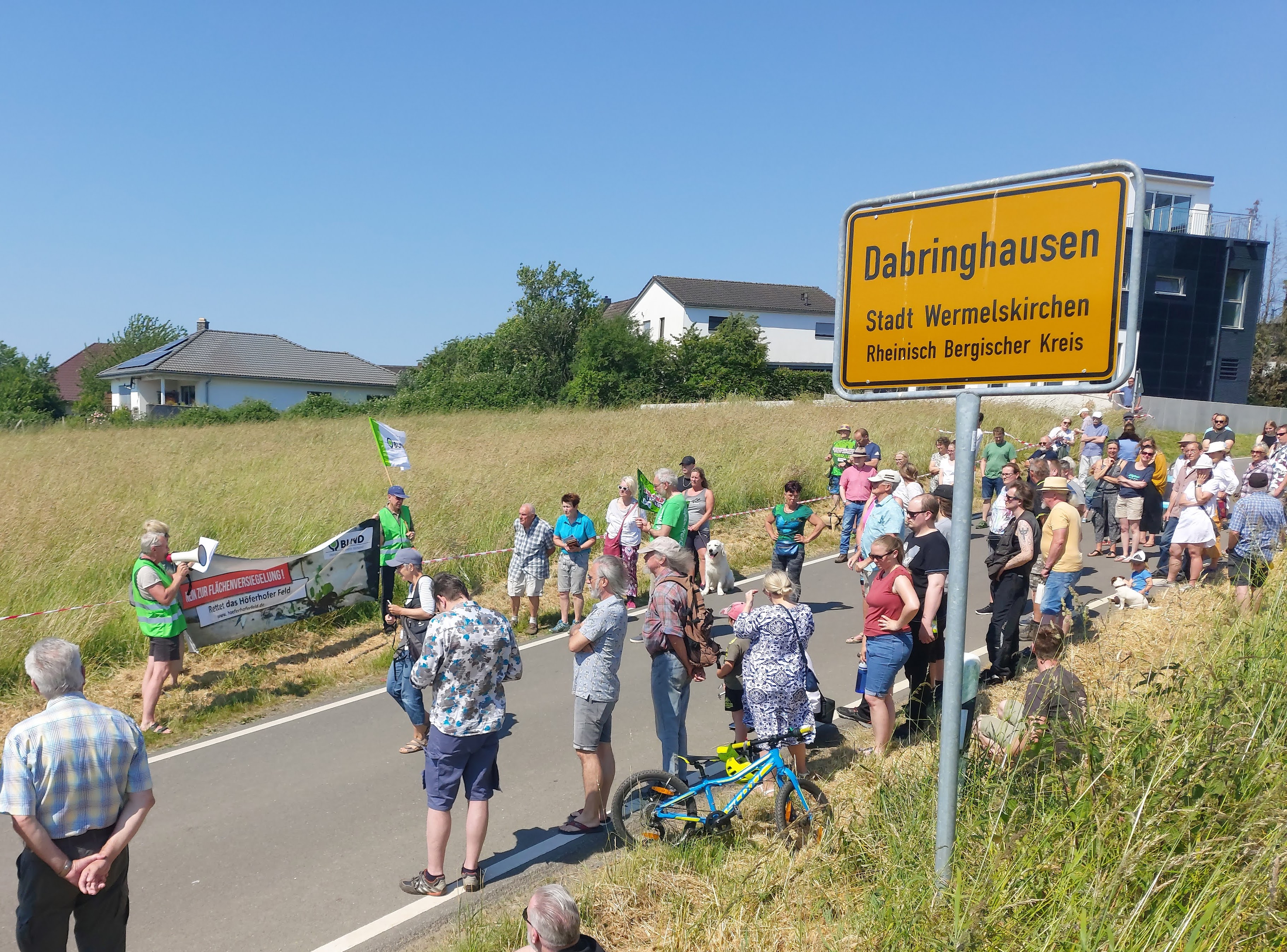 Zusammen mit dem BUND veranstalteten wir eine Demo vor Ort